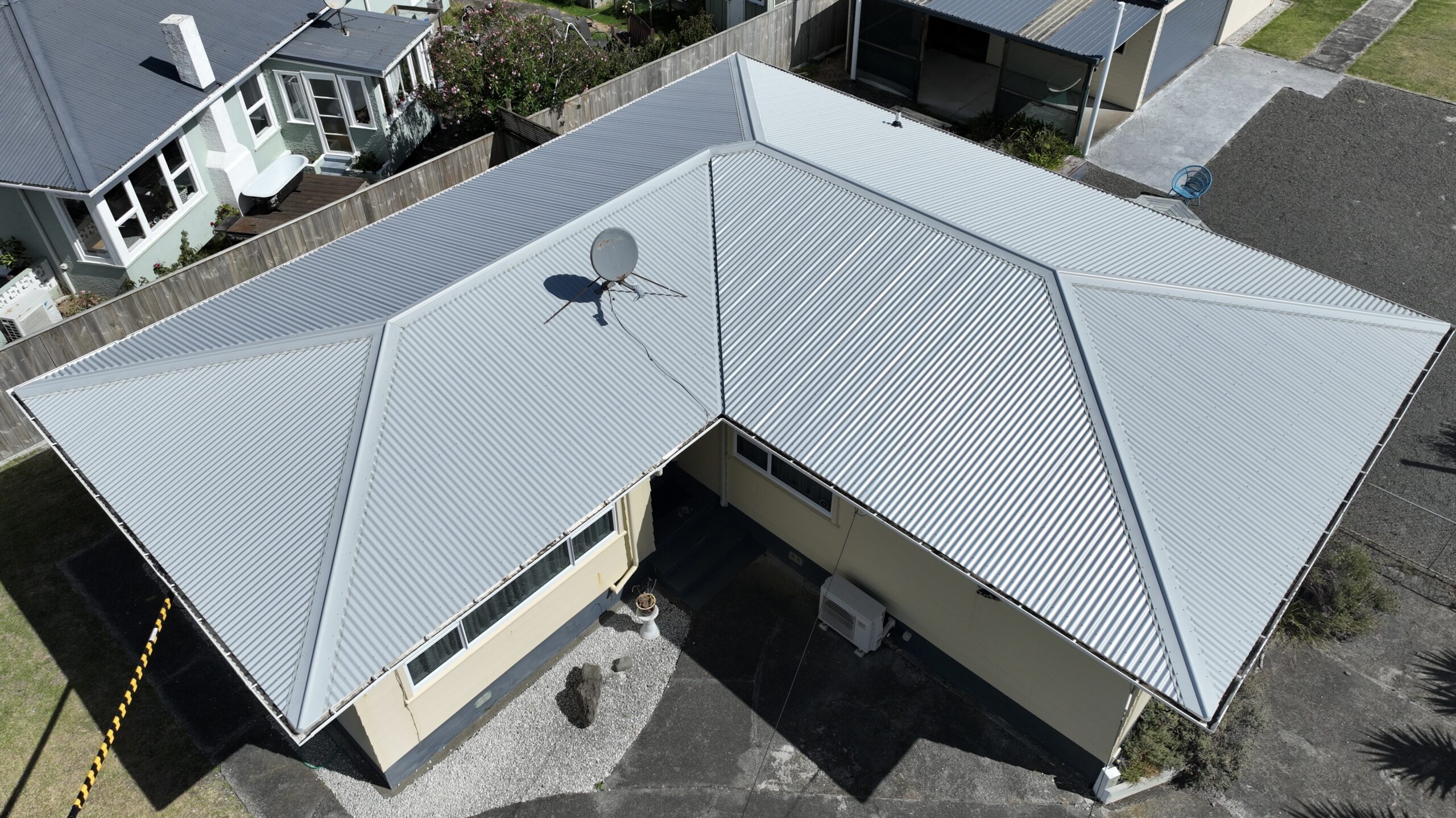 Gull Grey COLORSTEEL roofing colour