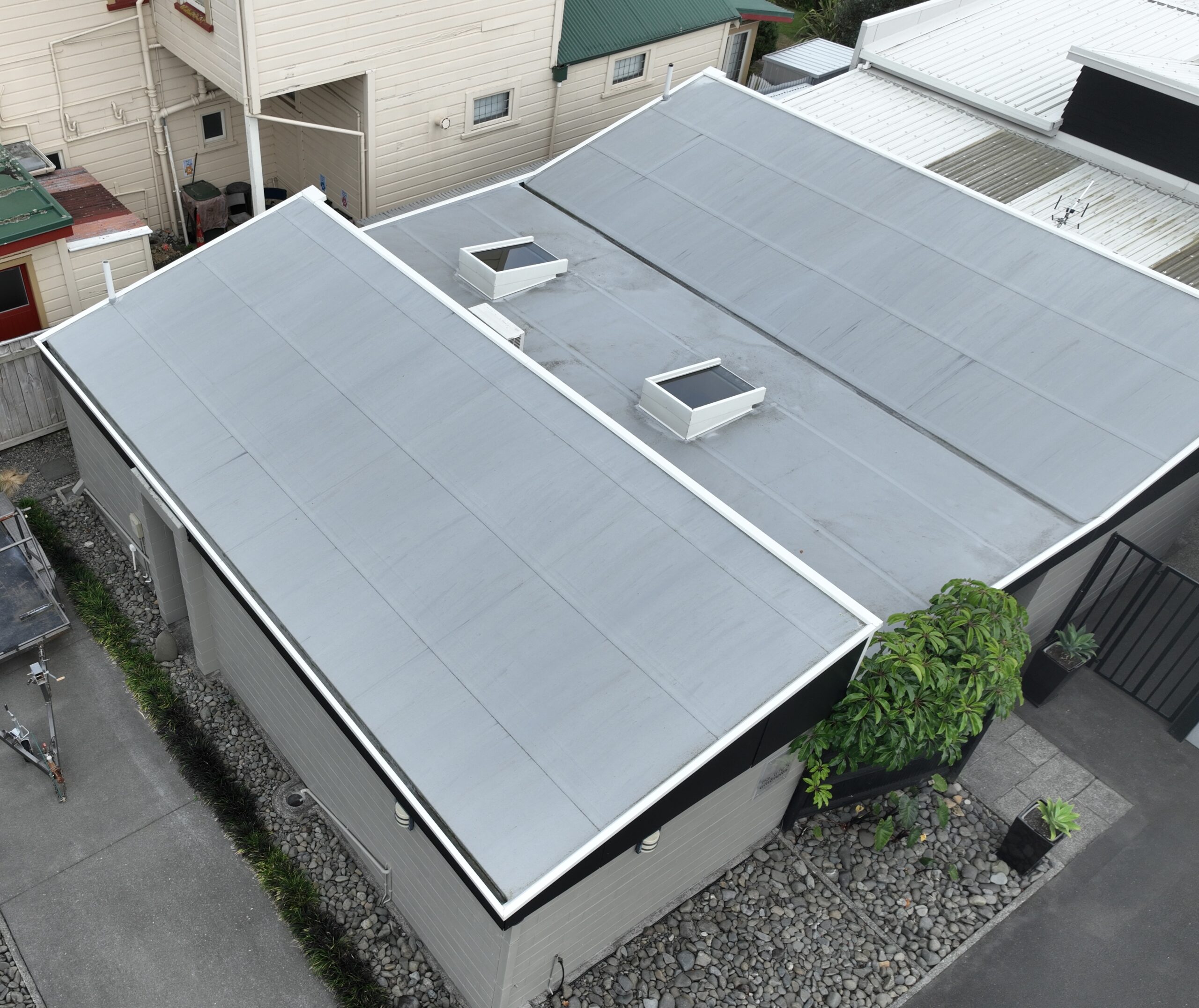 Membrane roofing