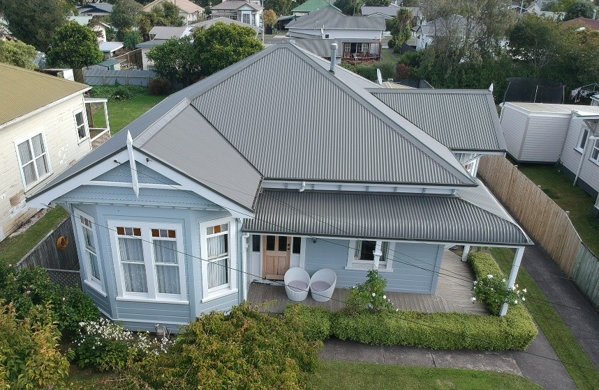 Thunder Grey roofing colour